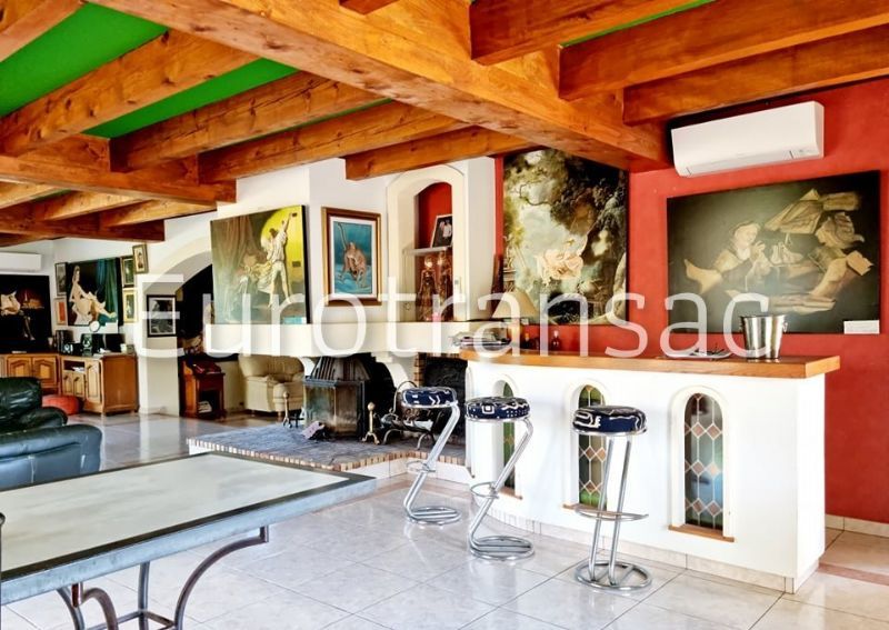 BALARUC LE VIEUX - VILLA F7 DE 291M² SUR UN TERRAIN DE 3777M² AVEC PISCINE - GROS POTENTIELBV23040