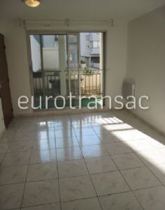 EXCLUSIVITY - SETE QUARTIER GARE - APARTMENT F2 WITH PRIVATE PARKING - RENTED A YEAR ROUND
