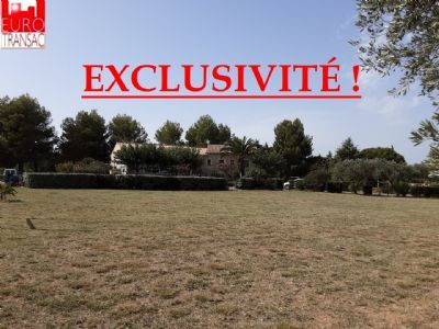 SUB COMPROMISE - MEZE - UNIQUE ON THE VILLA SECTOR ON 11310M2 OF TERRAIN WITH VUE ETANG - EXCLUSIVITY