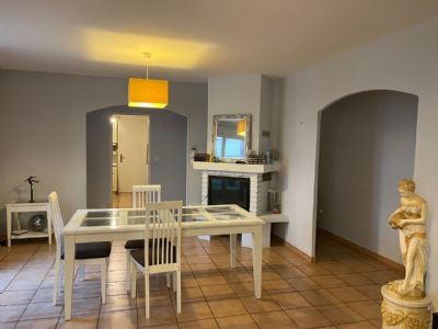 SUSPENDED - SINGLE STOREY VILLA 92 M² WITH GARAGE